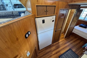 ANCHOR MANAGEMENT 44ft Gibson Yacht For Sale