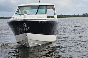HALEYCHYRSTAL Worth Avenue Yachts