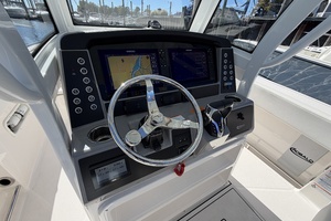 25ft Robalo Yacht For Sale