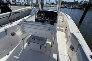 25ft Robalo Yacht For Sale