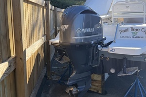 23ft Everglades Yacht For Sale