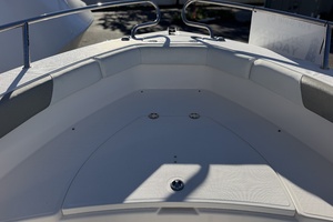 23ft Everglades Yacht For Sale