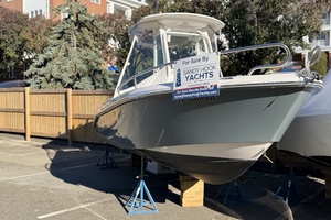 23ft Everglades Yacht For Sale