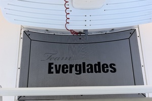 23ft Everglades Yacht For Sale