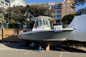 23ft Everglades Yacht For Sale