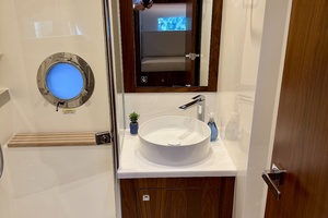51FT (15.7M) RIVIERA
