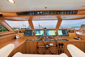Yacht for sale KNOT YET
