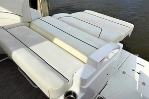 Margaret Mae 35ft Cruisers Yachts Yacht For Sale