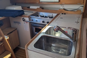 Two by Sea 36ft Catalina Yacht For Sale