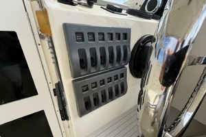 Broad Water 24ft Eastern Yacht For Sale