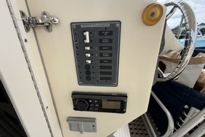 Broad Water 24ft Eastern Yacht For Sale