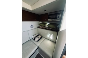 Cruisers 32ft Cruisers Sport Series Yacht For Sale