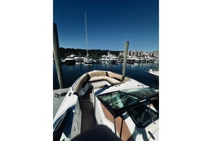 Cruisers 32ft Cruisers Sport Series Yacht For Sale