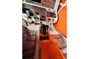 33ft Donzi Yacht For Sale
