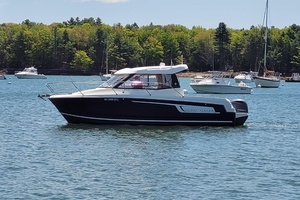 Hat Trick 23ft Jeanneau Yacht For Sale