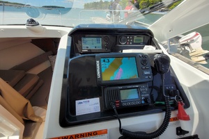 Hat Trick 23ft Jeanneau Yacht For Sale