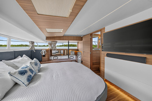 54FT (16.46M) AQUILA