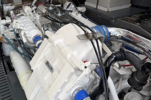 Sea Bandit 38ft Luhrs Yacht For Sale