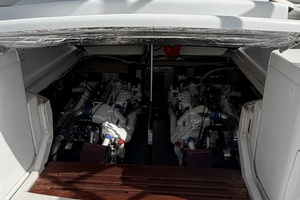 Sea Bandit 38ft Luhrs Yacht For Sale