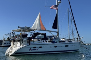 Liberte 40ft Hunter Yacht For Sale