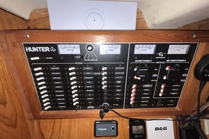 Liberte 40ft Hunter Yacht For Sale