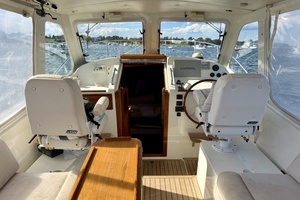 Kamal 34ft MJM Yacht For Sale