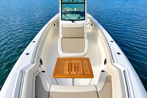 33ft Boston Whaler Yacht For Sale
