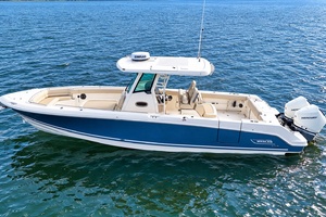 33ft Boston Whaler Yacht For Sale