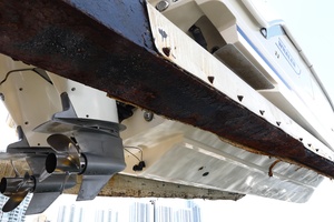 32ft Boston Whaler Yacht For Sale