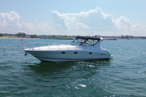 Water Wings 37ft Wellcraft Yacht For Sale