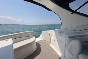 Water Wings 37ft Wellcraft Yacht For Sale