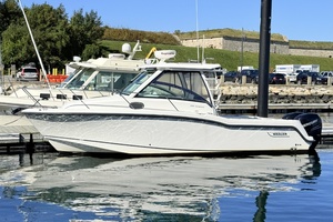 28ft Boston Whaler Yacht For Sale