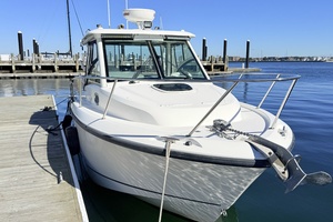 28ft Boston Whaler Yacht For Sale