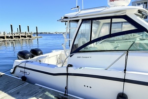 28ft Boston Whaler Yacht For Sale