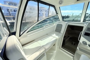 28ft Boston Whaler Yacht For Sale