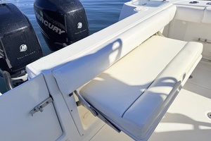 28ft Boston Whaler Yacht For Sale
