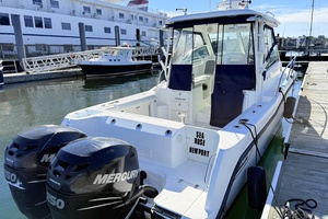 28ft Boston Whaler Yacht For Sale
