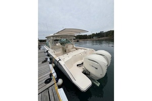 33FT (10.08M) GRADY-WHITE