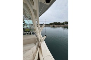 33FT (10.08M) GRADY-WHITE