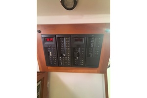 True Companion 30ft Back Cove Yacht For Sale