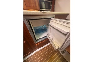 True Companion 30ft Back Cove Yacht For Sale