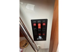 True Companion 30ft Back Cove Yacht For Sale