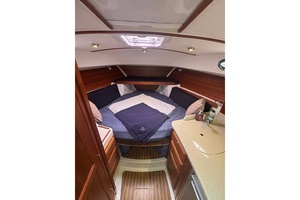 True Companion 30ft Back Cove Yacht For Sale