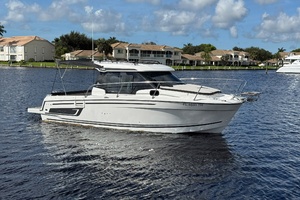 27ft Jeanneau Yacht For Sale