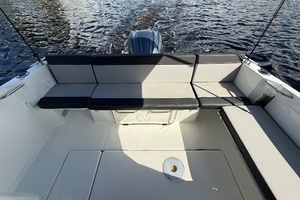 27ft Jeanneau Yacht For Sale