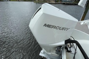 27ft Crownline Yacht For Sale