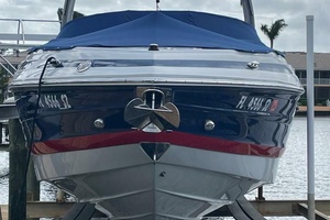 27ft Crownline Yacht For Sale