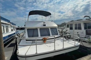 37ft Gibson Yacht For Sale