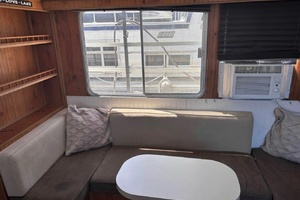 37ft Gibson Yacht For Sale