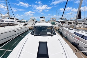 38ft Galeon Yacht For Sale